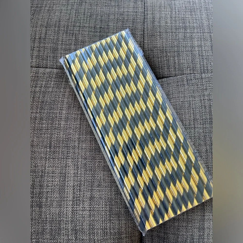Paper straw bundle